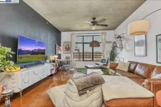 More Details about MLS # 41102680 : 288 3RD ST # 612