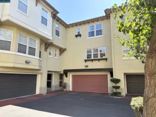 Photo #1: 41102684 Listing