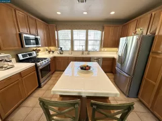 Photo #6: 41102684 Listing