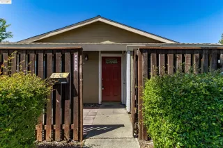 Photo #2: 41102723 Listing