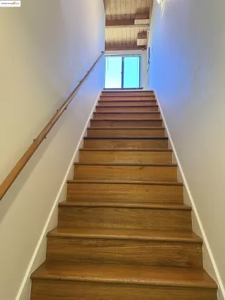 Photo #6: 41102760 Listing