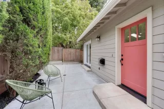 Photo #3: 41102769 Listing