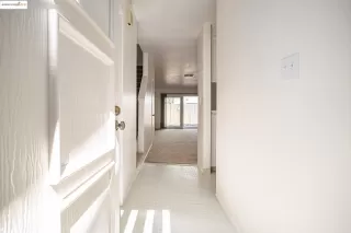 Photo #5: 41102776 Listing 