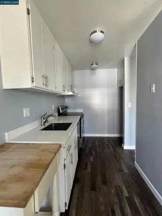 Photo #2: 41102819 Listing