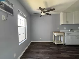 Photo #6: 41102819 Listing