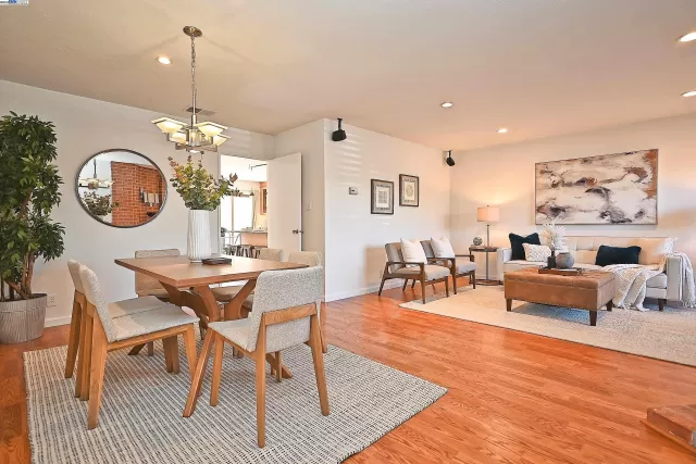 MLS: 41102862 Condo For Sale