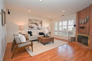 Photo #2: 41102862 Listing