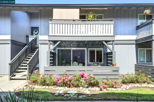 MLS: 41102885 Condo For Sale