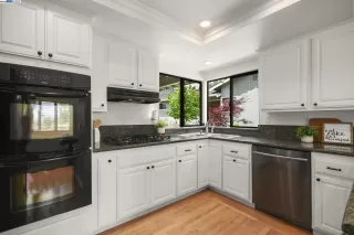 Photo #2: 41102911 Listing