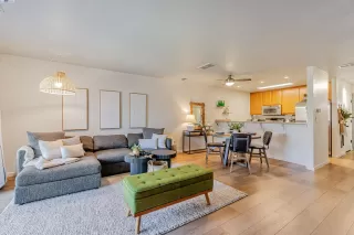 Photo #1: 41102916 Listing