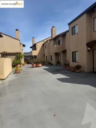 Photo #2: 41102923 Listing 