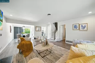 Photo #2: 41102984 Listing