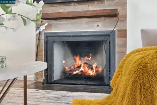 Photo #3: 41102984 Listing