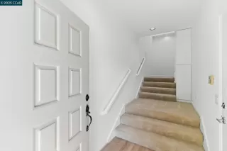 Photo #3: 41103001 Listing