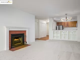 Photo #4: 41103018 Listing