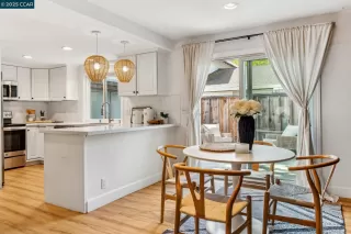 Photo #4: 41103029 Listing 