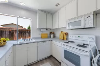 Photo #5: 41103030 Listing 