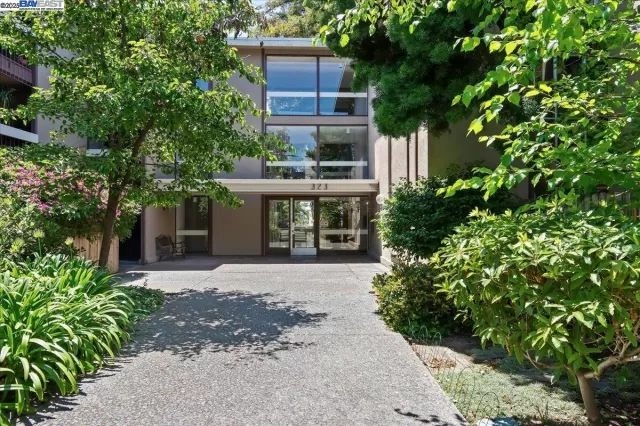 MLS: 41103041 Condo For Sale