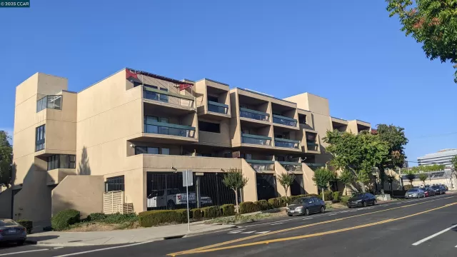 MLS: 41103045 Condo For Sale