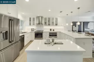 Photo #1: 41103072 Listing 