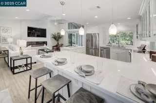 Photo #5: 41103072 Listing 