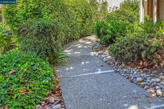 Photo #6: 41103088 Listing