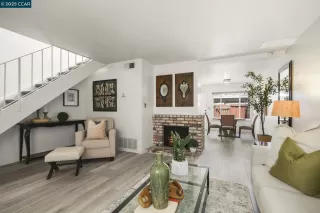 Photo #6: 41103102 Listing 