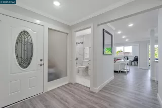 Photo #2: 41103165 Listing 