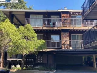 More Details about MLS # 41103278 : 1975 BONIFACIO ST # 8
