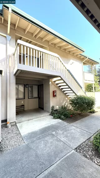 Photo #1: 41103287 Listing