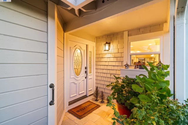 MLS: 41103339 Condo For Sale