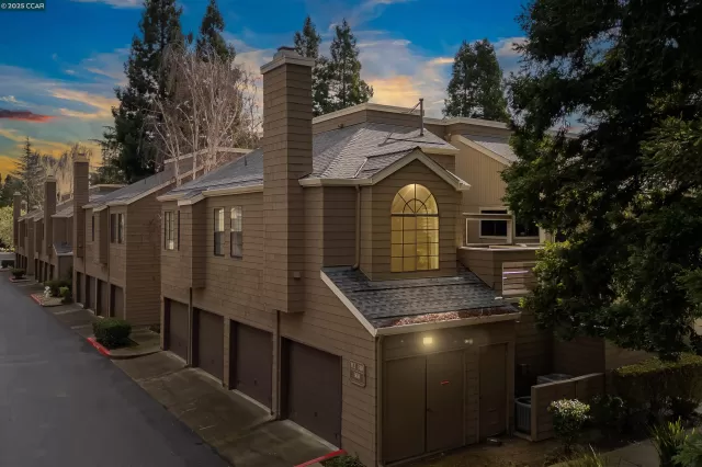 MLS: 41103345 Condo For Sale