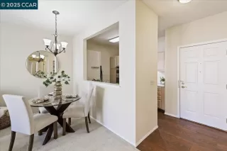 Photo #6: 41103360 Listing