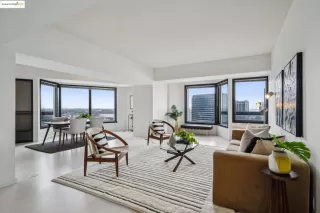 More Details about MLS # 41103363 : 6363 CHRISTIE AVE # 1626
