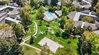 More Details about MLS # 41103366 : 39455 ALBANY COMMON # V
