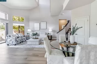 Photo #3: 41103369 Listing