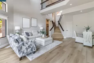 Photo #5: 41103369 Listing