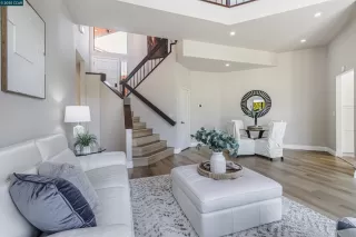 Photo #6: 41103369 Listing