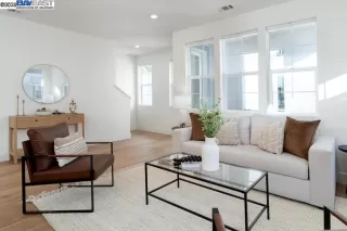 Photo #4: 41103409 Listing 