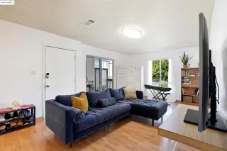 Photo #1: 41103411 Listing 