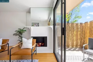 Photo #4: 41103429 Listing 