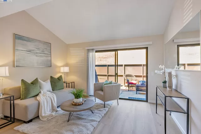 MLS: 41103459 Condo For Sale