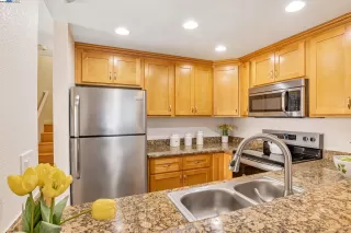 Photo #4: 41103459 Listing 