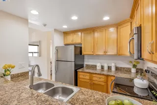 Photo #5: 41103459 Listing 