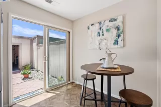 Photo #3: 41103486 Listing