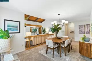 Photo #5: 41103493 Listing