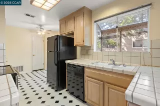 Photo #6: 41103497 Listing 