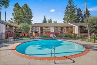 Photo #3: 41103587 Listing