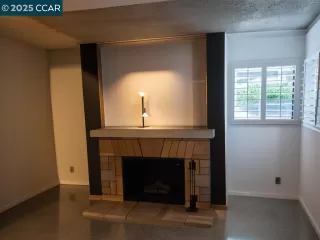 Photo #1: 41103590 Listing