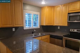 Photo #4: 41103590 Listing